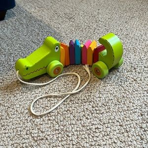 Orange Trees Toy Crocodile Pull Along